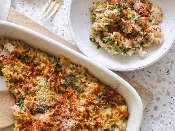 TUNA MORNAY