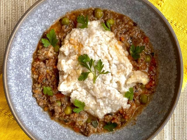 Cottage Pie with Cauliflower Mash (GF)
