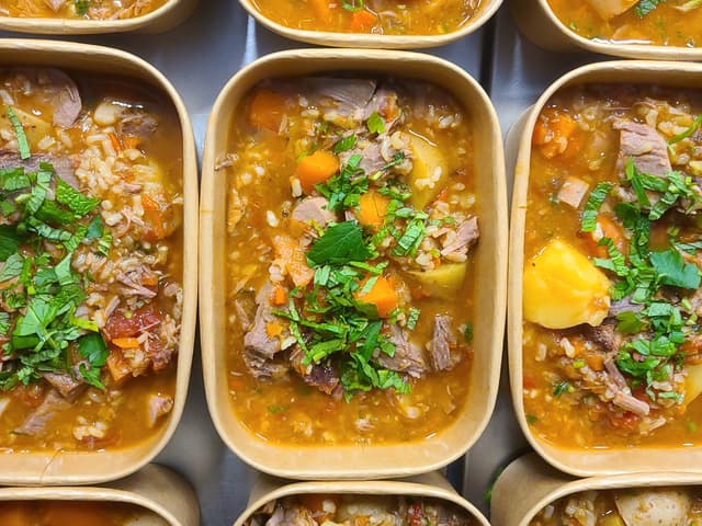 Slow-Cooked Irish Stew w Tender Lamb & Potatoes