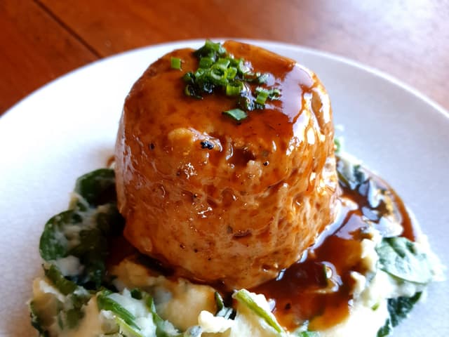 Turkey Meatloaf "Muffins" w Spinach Mash