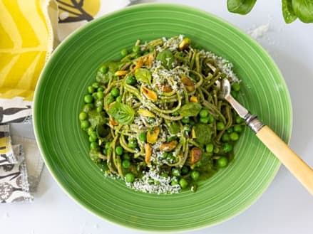 Pasta Verde w/ Greens & Pepitas