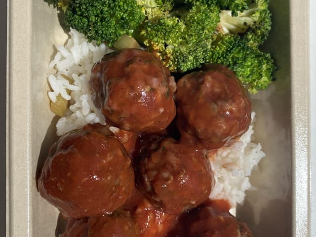 Meatballs and Rice 750 Cals
