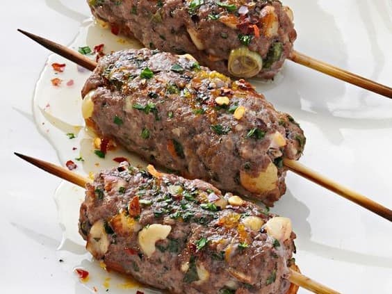 CHIPOTLE + PINEAPPLE BEEF MINCE KEBAB