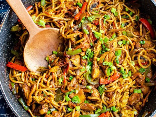 Chicken Singapore Noodles