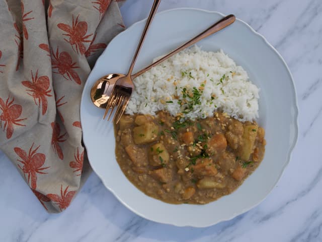 Massaman Curry with Rice (VG/GF) (FROZEN)
